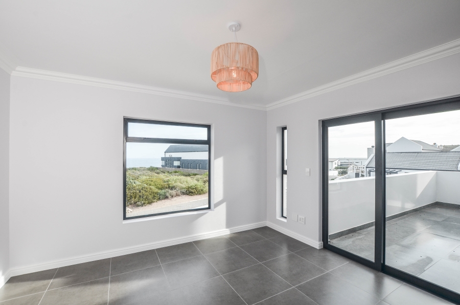 3 Bedroom Property for Sale in Yzerfontein Western Cape